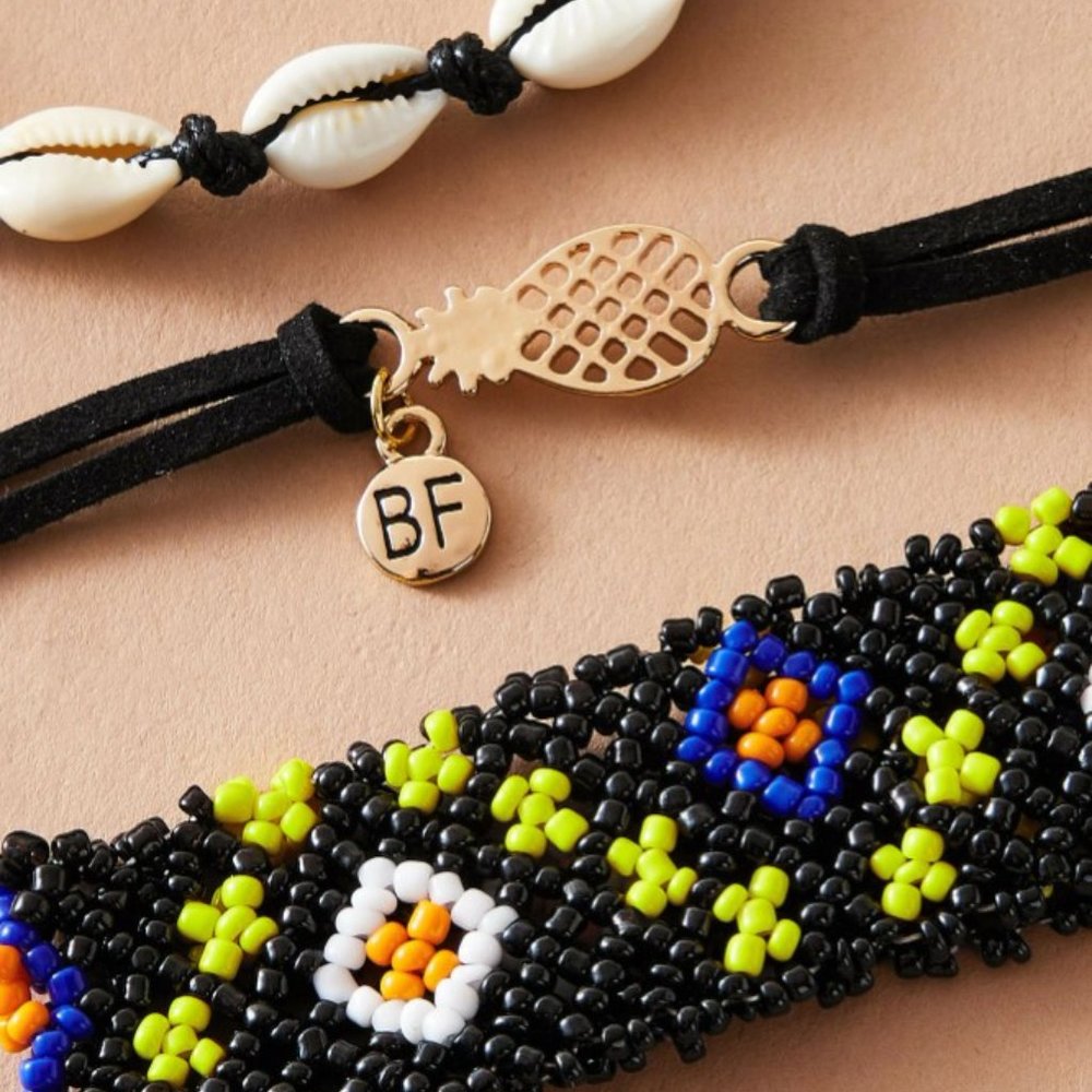 3 for $35 / bracelet with pineapple and shell - Picture 4 of 4